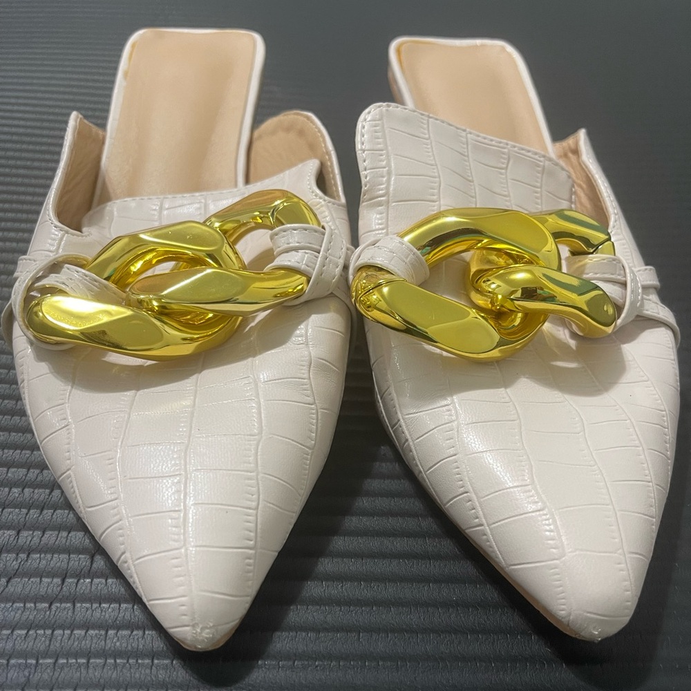 Elegant Cream Mules with Gold Chain Accent